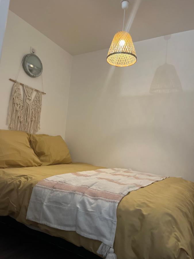 Le Petit Prince , Jolie Maisonnette Terrasse Netflix Parking Prive Jeux De Societe Бург-ан-Бресс Экстерьер фото