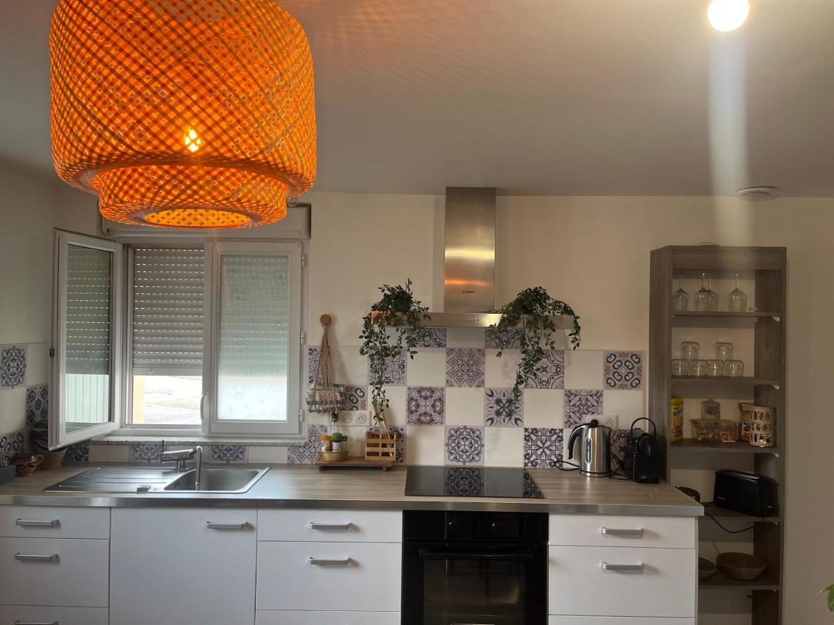 Le Petit Prince , Jolie Maisonnette Terrasse Netflix Parking Prive Jeux De Societe Бург-ан-Бресс Экстерьер фото